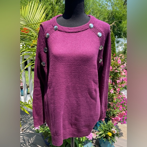 New York and Company Women's Aubergine and Silver Studs Sweater Size Large NWT - Picture 1 of 8